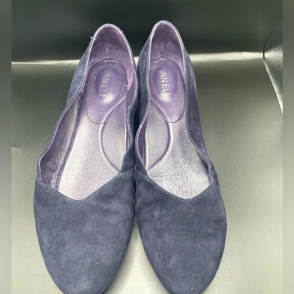 Vaneli Suede purple pumps shoes